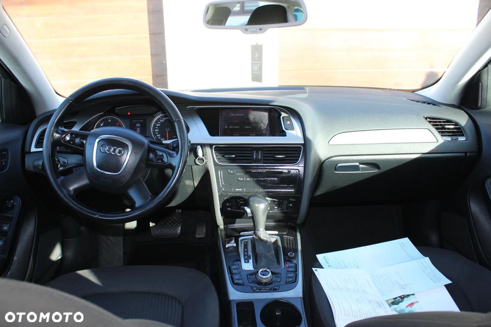 Audi A4 ver-avant-2-7-tdi-dpf-multitronic-ambition - 12