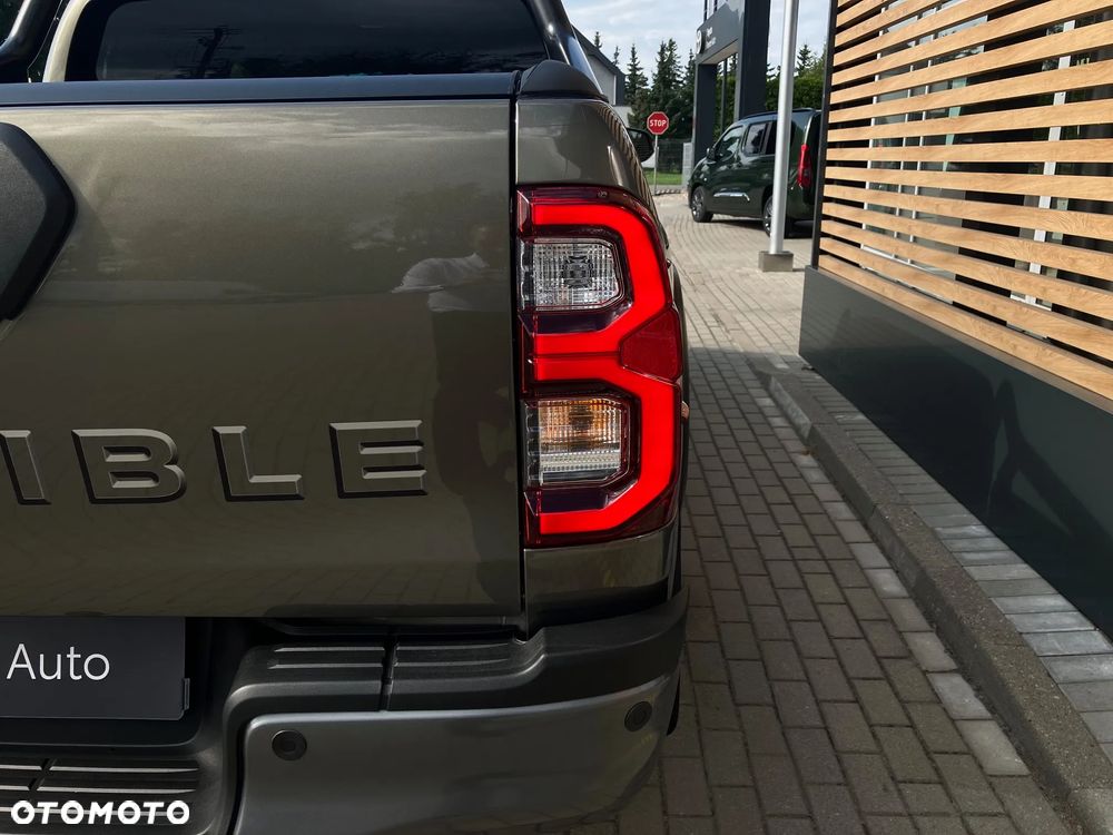 Toyota Hilux 2.8 D-4D mHEV Double Cab Invincible 4x4 - 8