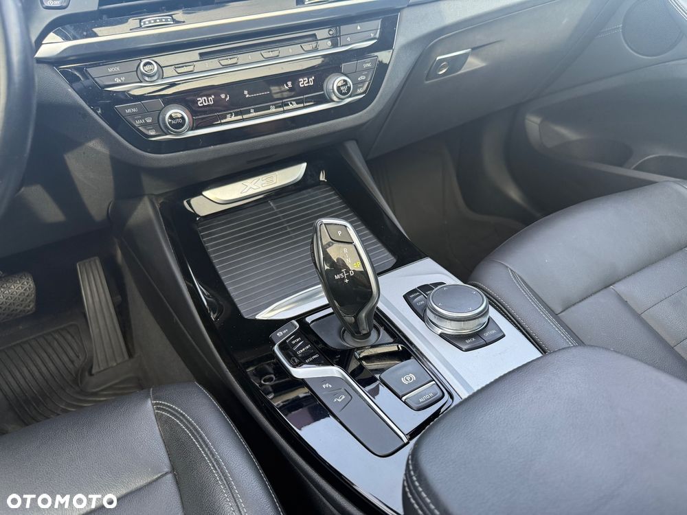 BMW X3 xDrive20i sport - 28