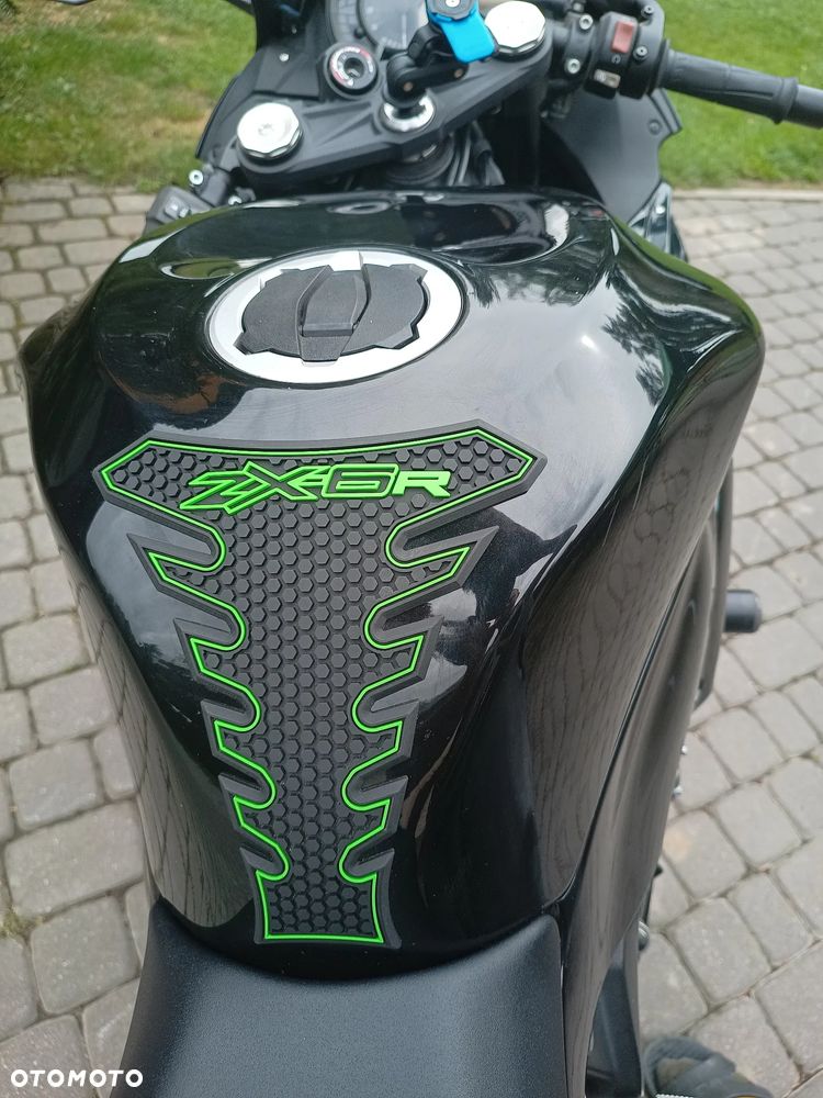 Kawasaki ZX - 22
