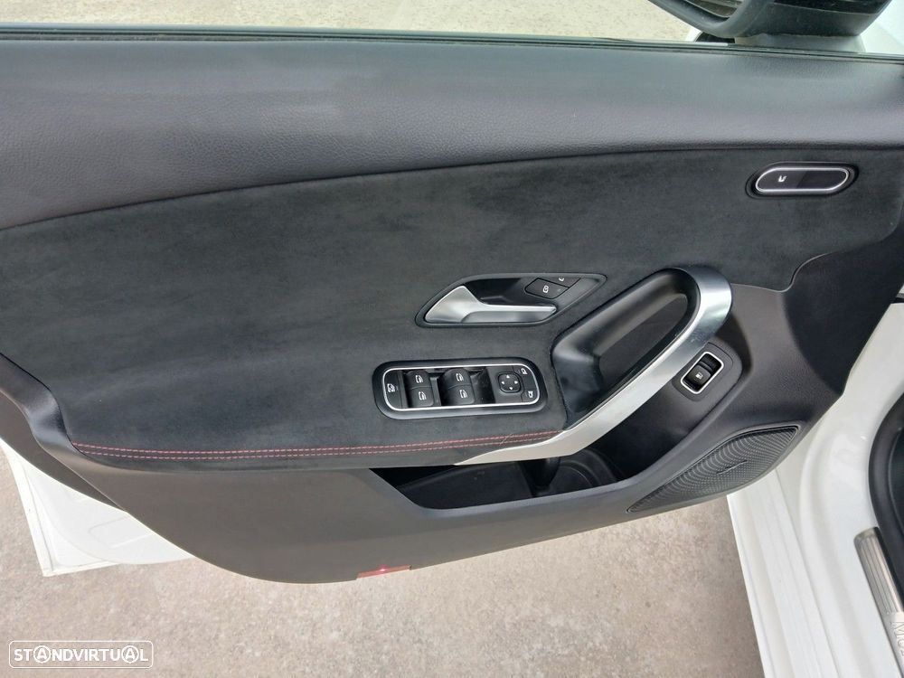 Mercedes-Benz A 250 e 8G-DCT AMG Line - 15