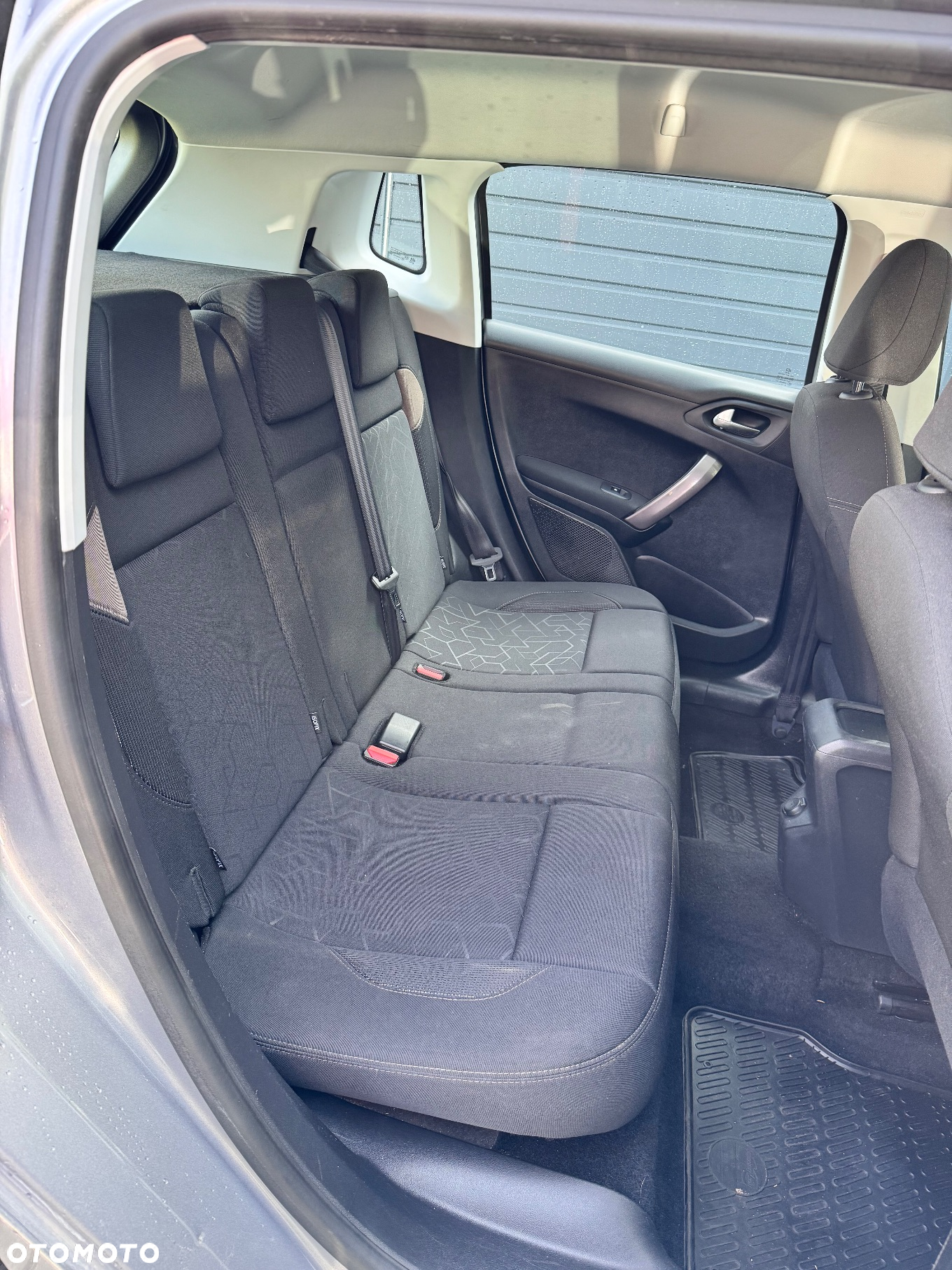 Peugeot 2008 1.2 Pure Tech Allure S&S - 10