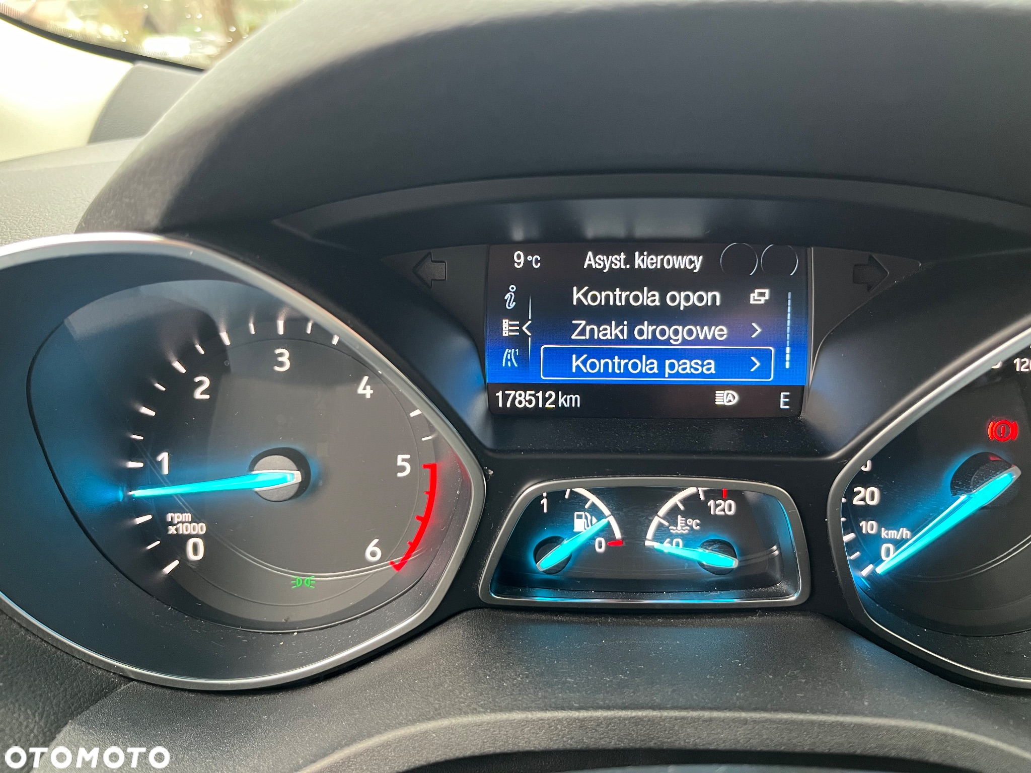 Ford Kuga 2.0 TDCi AWD Titanium - 25