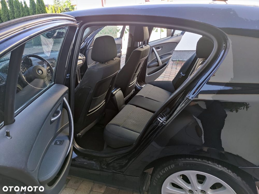 BMW Seria 1 - 27