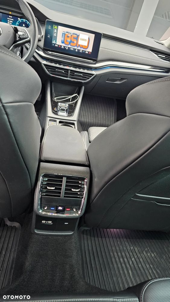 Skoda Octavia 2.0 TSI 4x4 Style DSG - 10