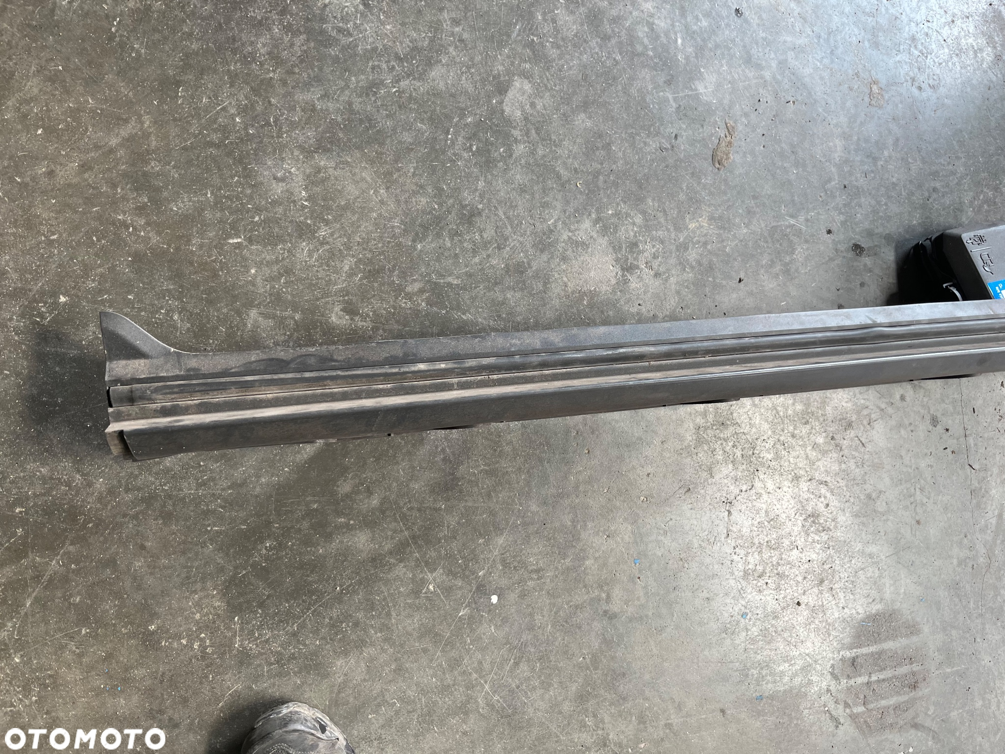 Listwa progowa lewa Hyundai IONIQ 5 - 2
