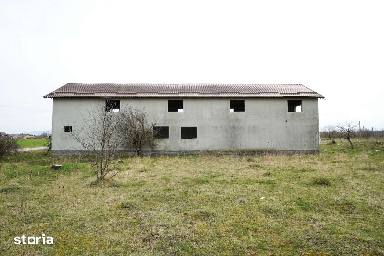 Investitie! Imobil in Podul Olt, 332mp si teren 1271mp - Imagine principală: 5/9