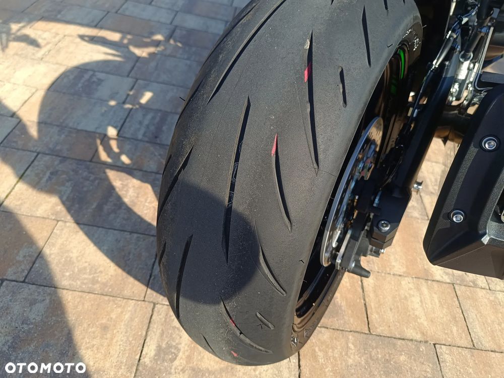Kawasaki Ninja 1000 SX - 27