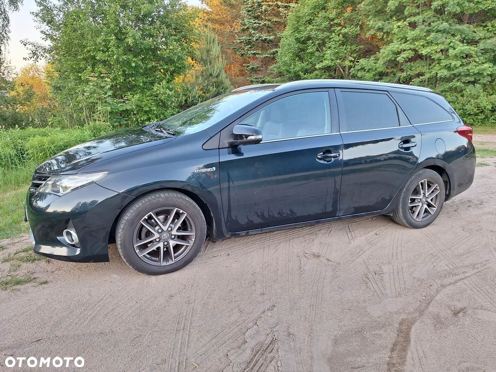 Toyota Auris 1.8 HSD Luna - 10