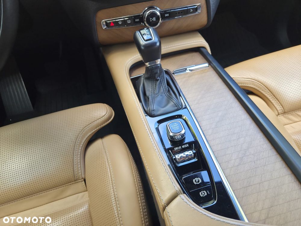 Volvo XC 90 D5 AWD Inscription - 13