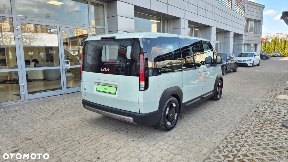 Kia PV5 - 8