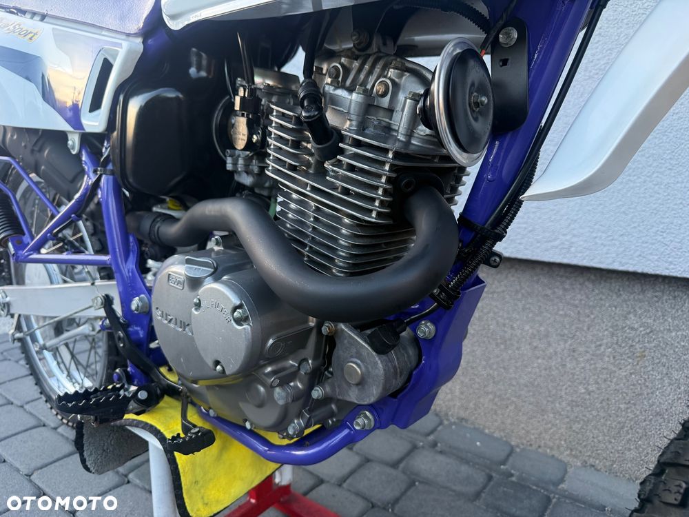 Suzuki DR - 4