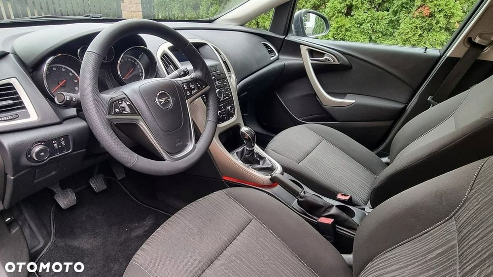 Opel Astra - 10