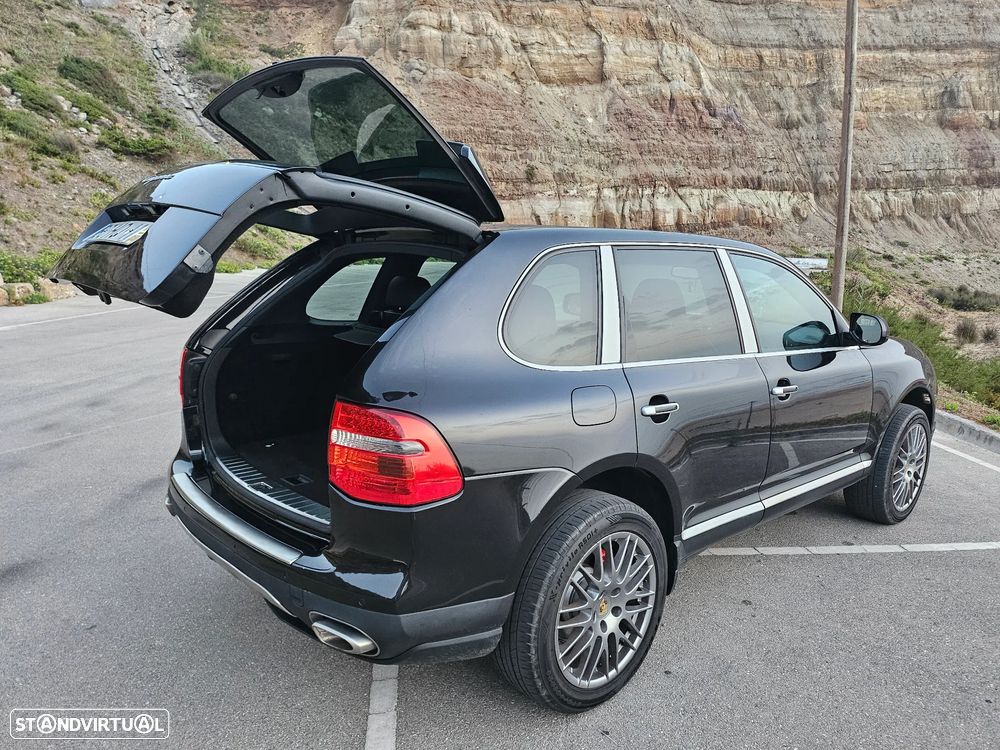 Porsche Cayenne Tiptronic - 7