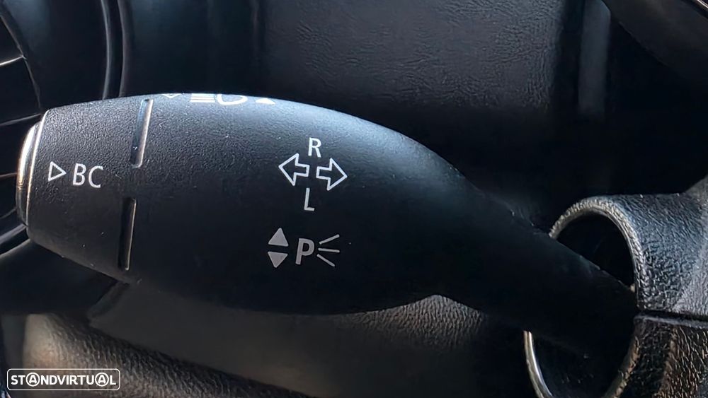 MINI 3 Portas Cooper D - 24