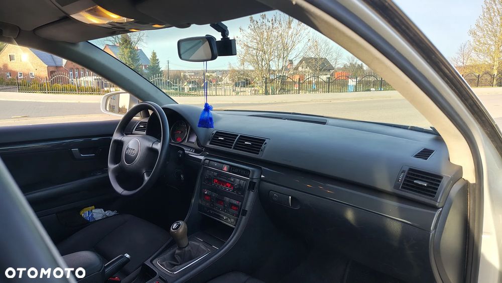 Audi A4 Avant 1.8T - 10