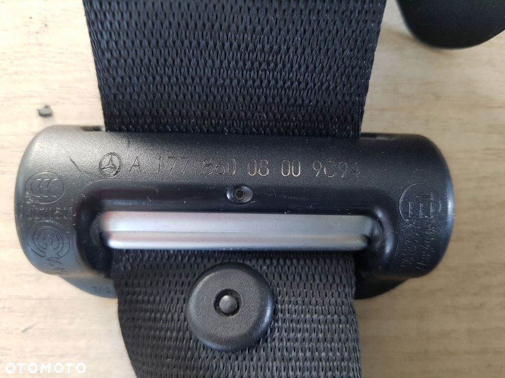 mercedes a cla w177 pas bezpieczeństwa prawy przód a1778600800 - 4