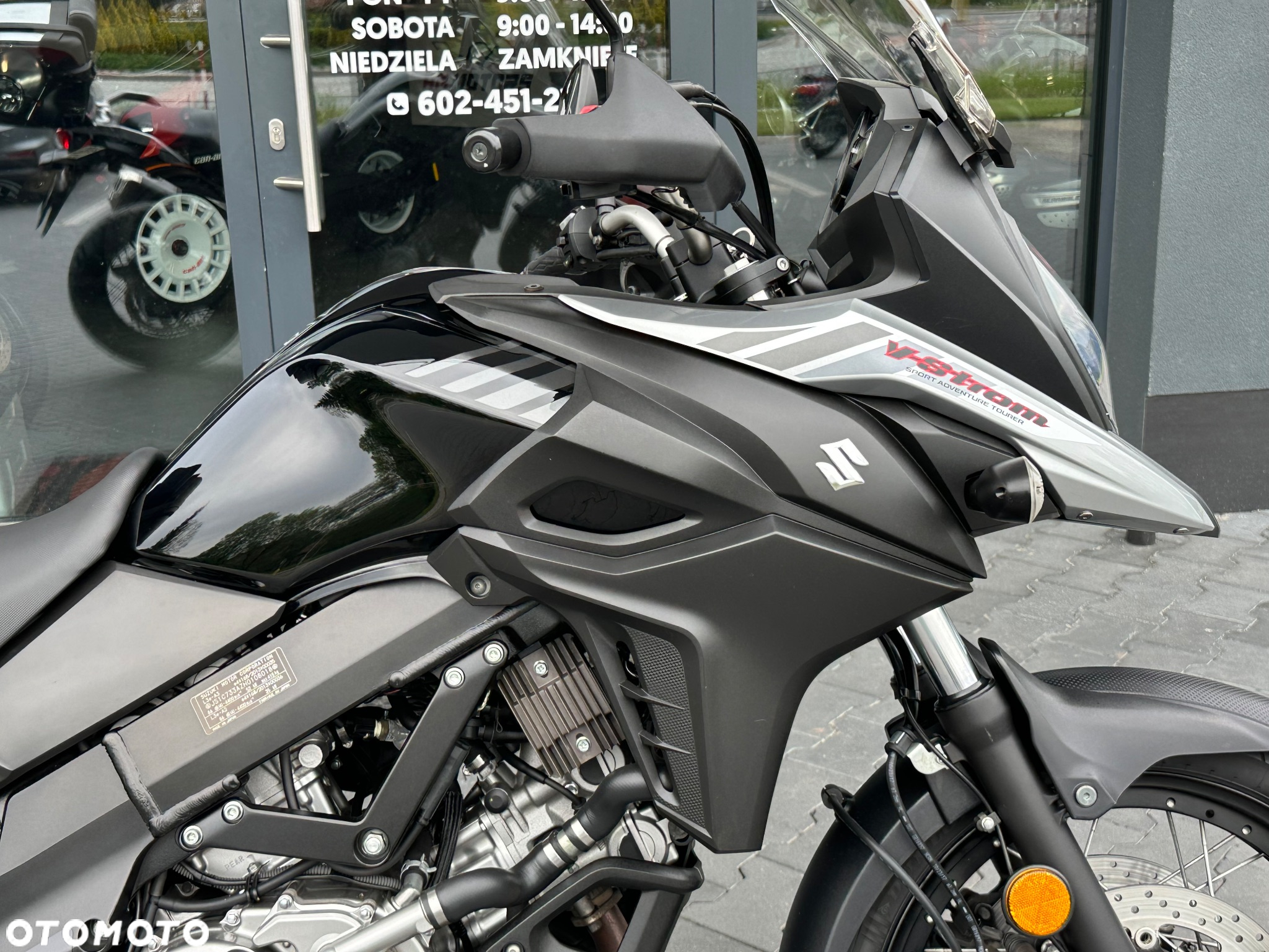 Suzuki V-STROM - 8