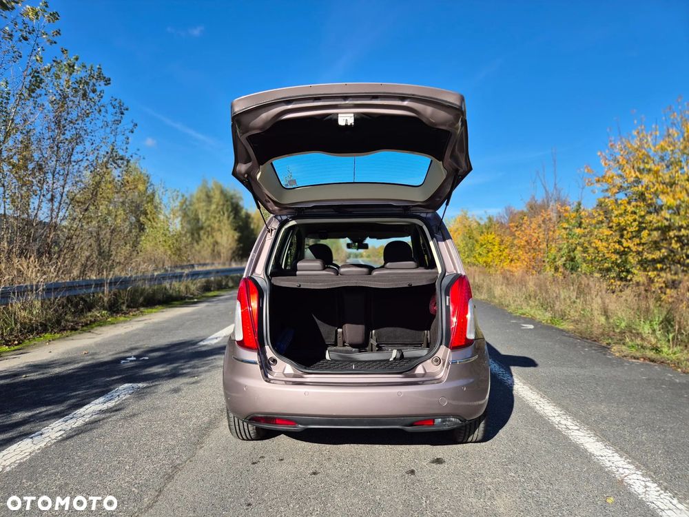 Lancia Musa 1.4 16v Automatik Platino - 12