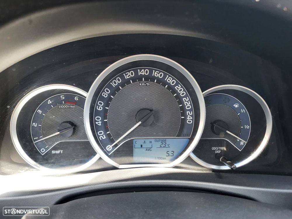 Toyota Auris Touring Sports 1.4 D-4D Com+P.Sport - 18