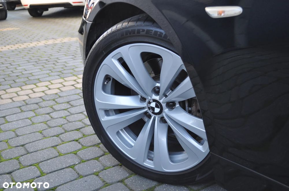 BMW Seria 5 525i Edition Exclusive - 10