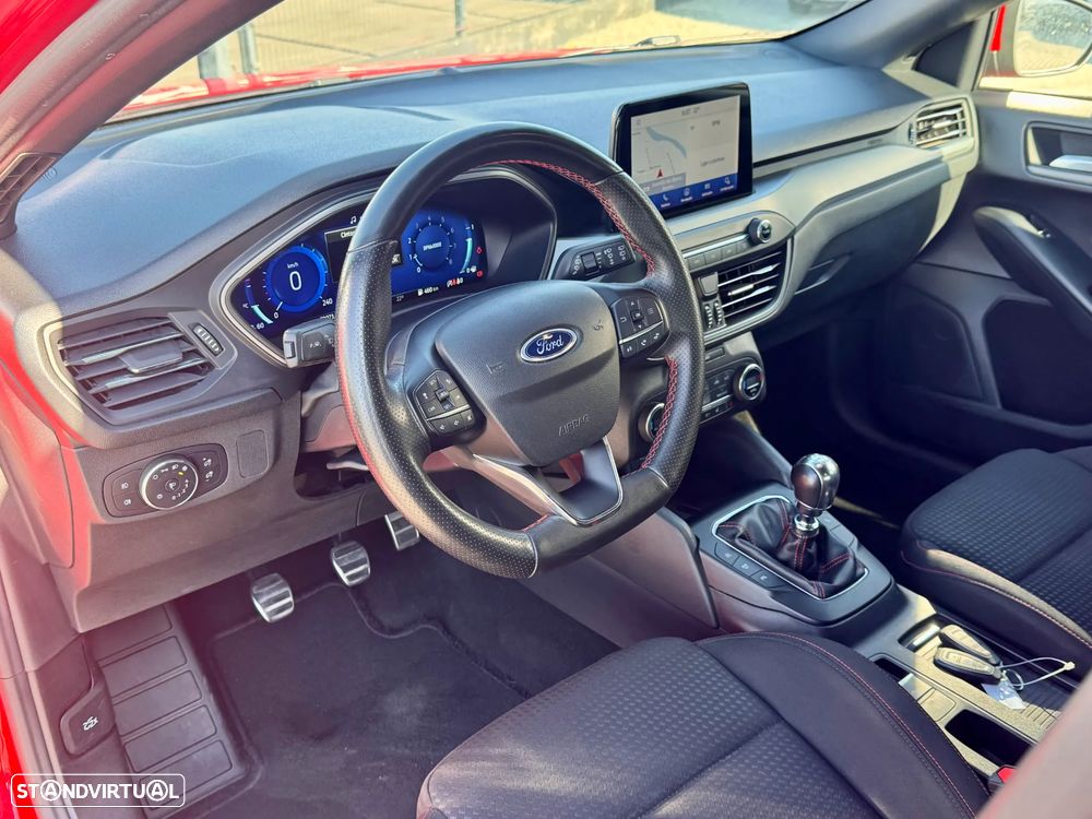 Ford Focus 1.0 EcoBoost MHEV ST-Line - 9