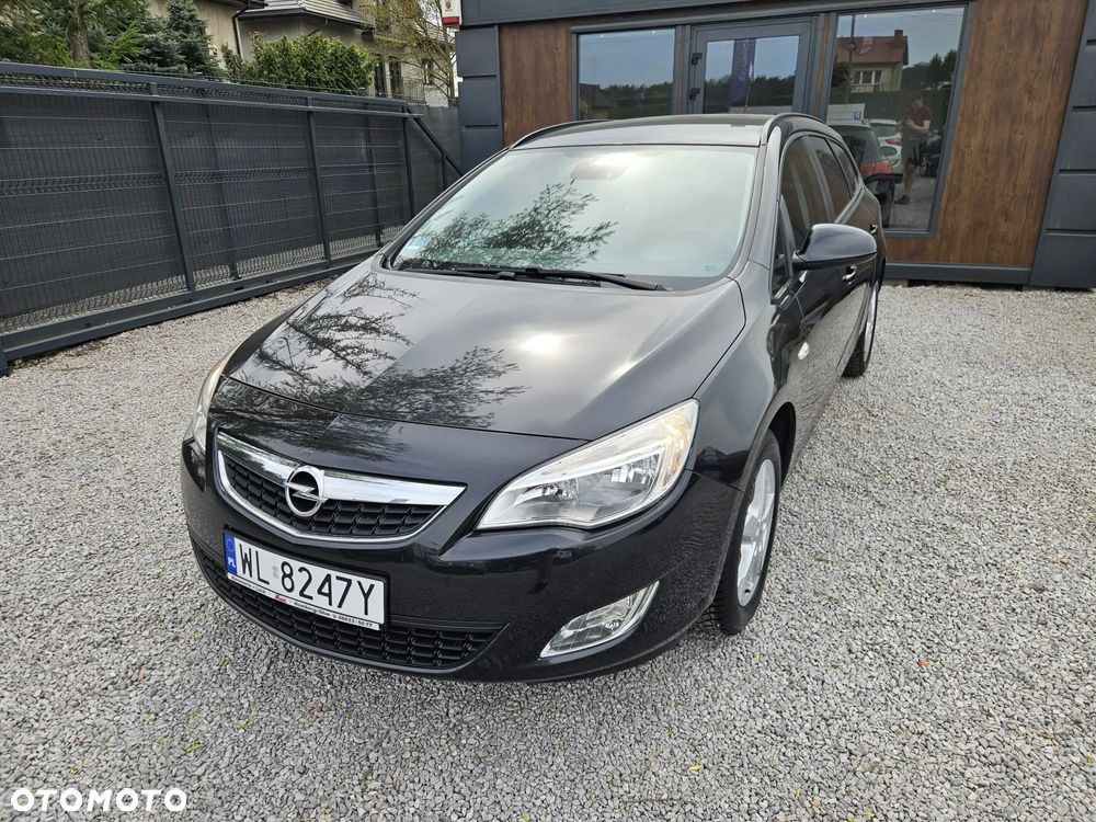 Opel Astra 1.4 Turbo Edition - 1