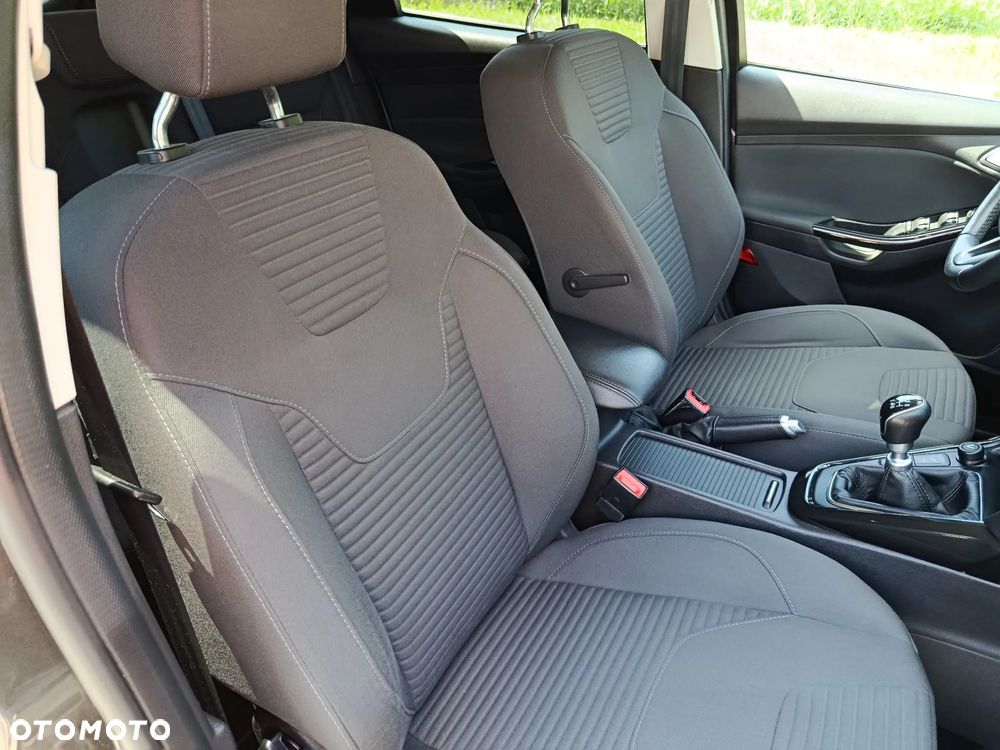 Ford Focus 2.0 TDCi Titanium ASS - 28