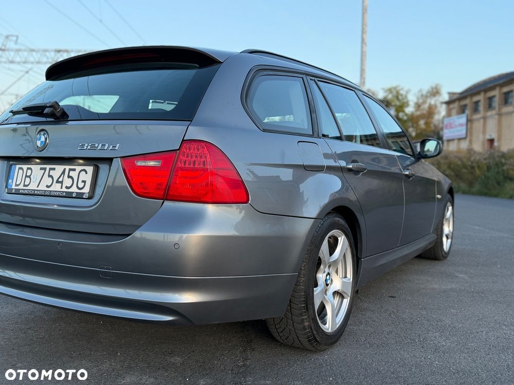 BMW Seria 3 320d - 14