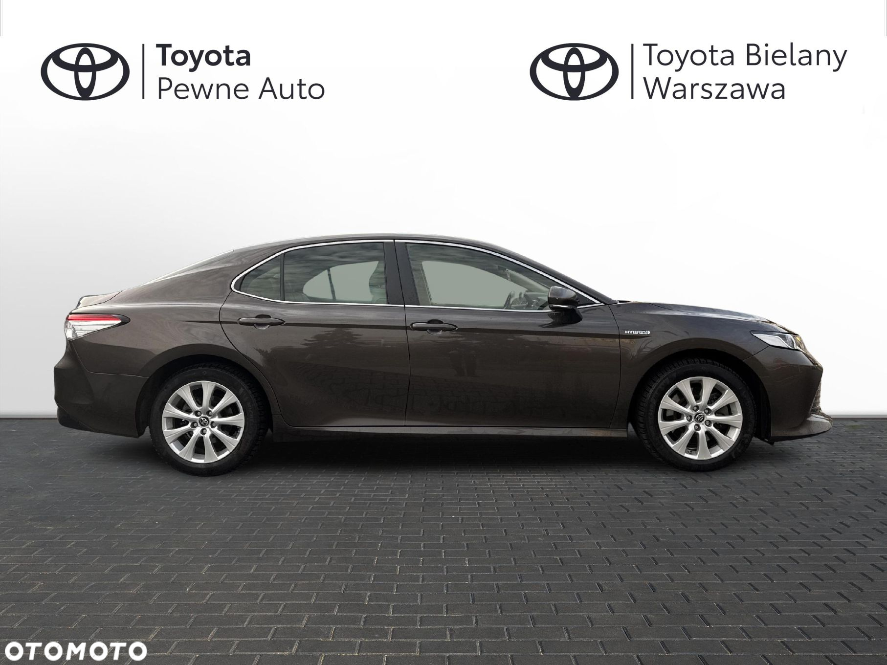 Toyota Camry - 6