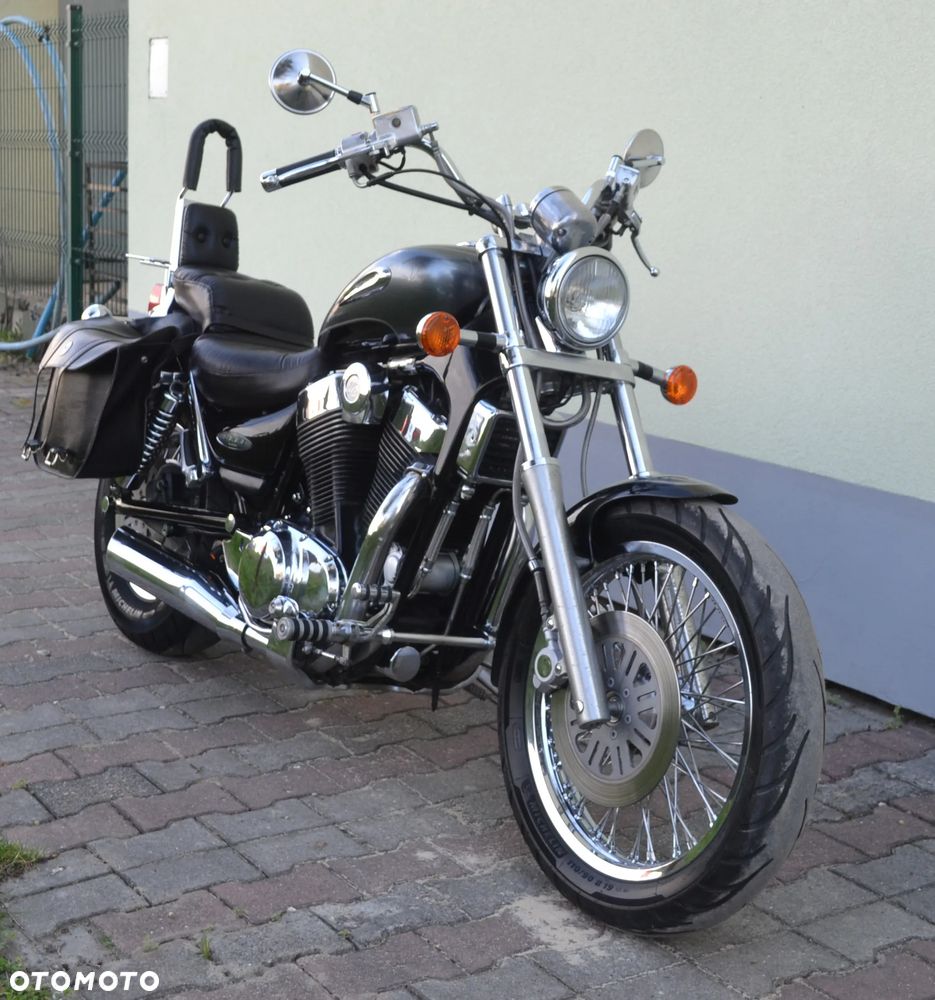 Suzuki VS - 2
