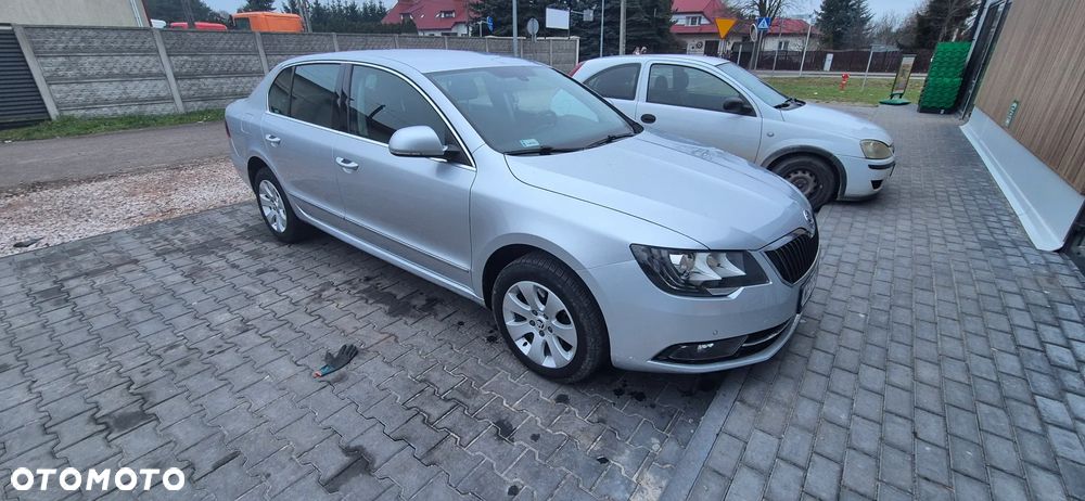 Skoda Superb 2.0 TDI Platinum - 3