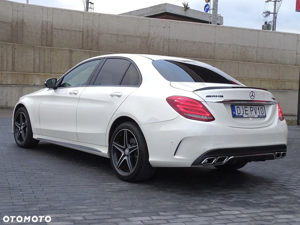 Mercedes-Benz Klasa C 200 7G-TRONIC AMG Line - 3