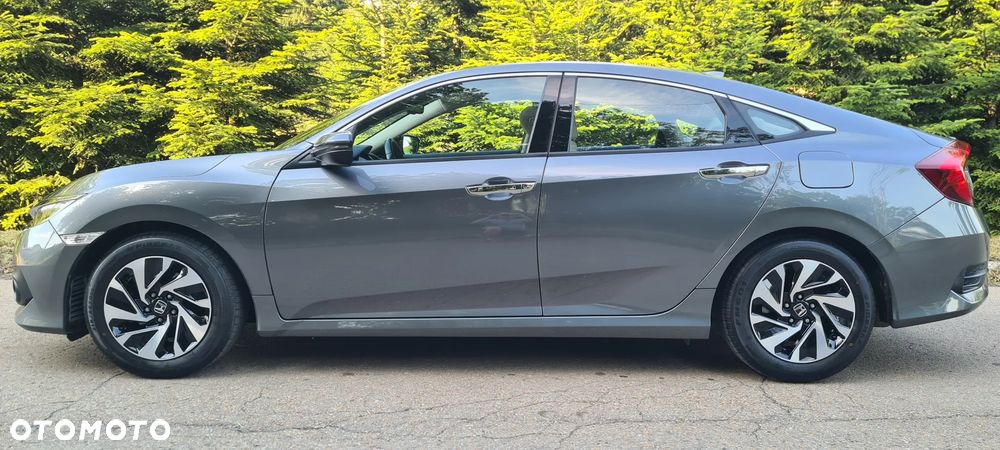 Honda Civic 1.5 i-VTEC Turbo CVT Sport Plus - 4