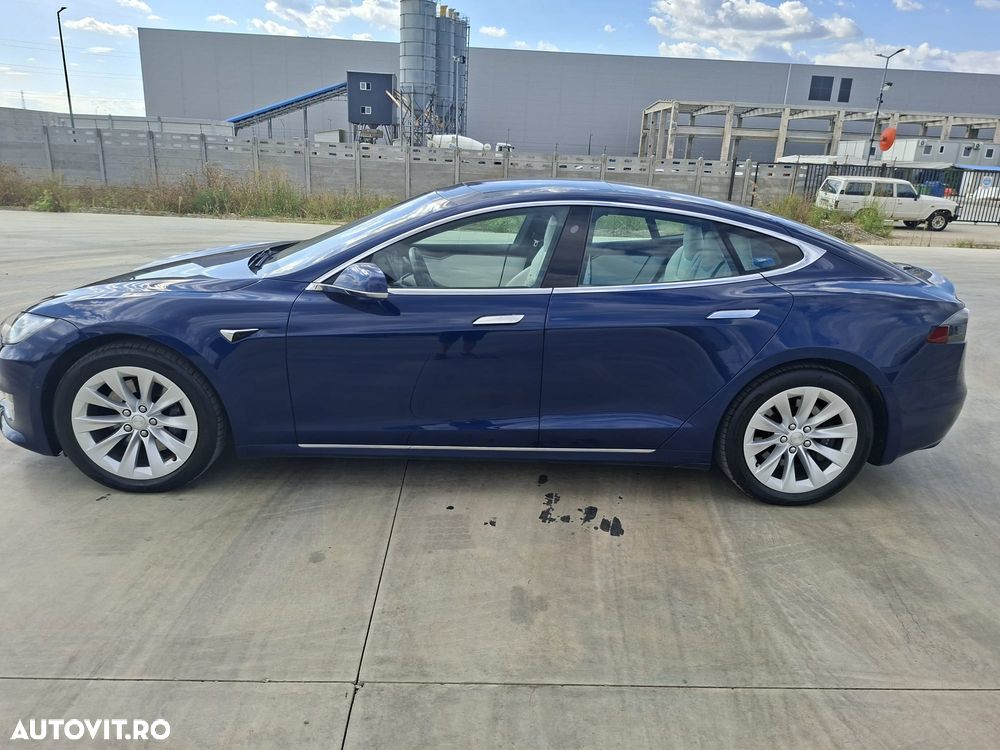 Tesla Model S ver-awd - 5