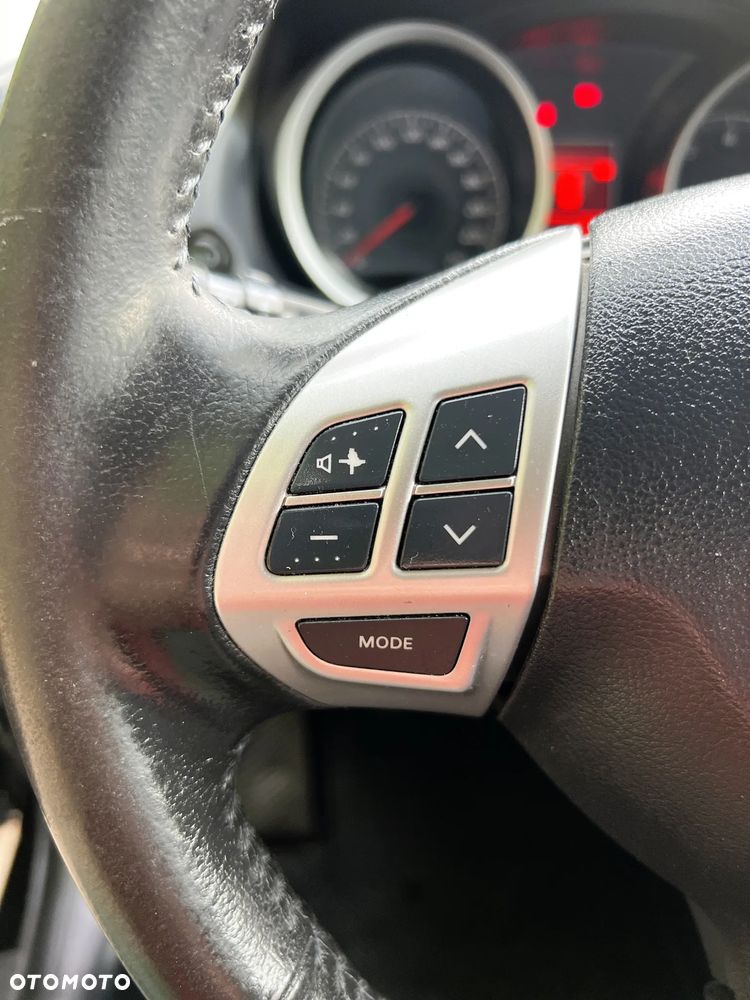 Mitsubishi Lancer - 24