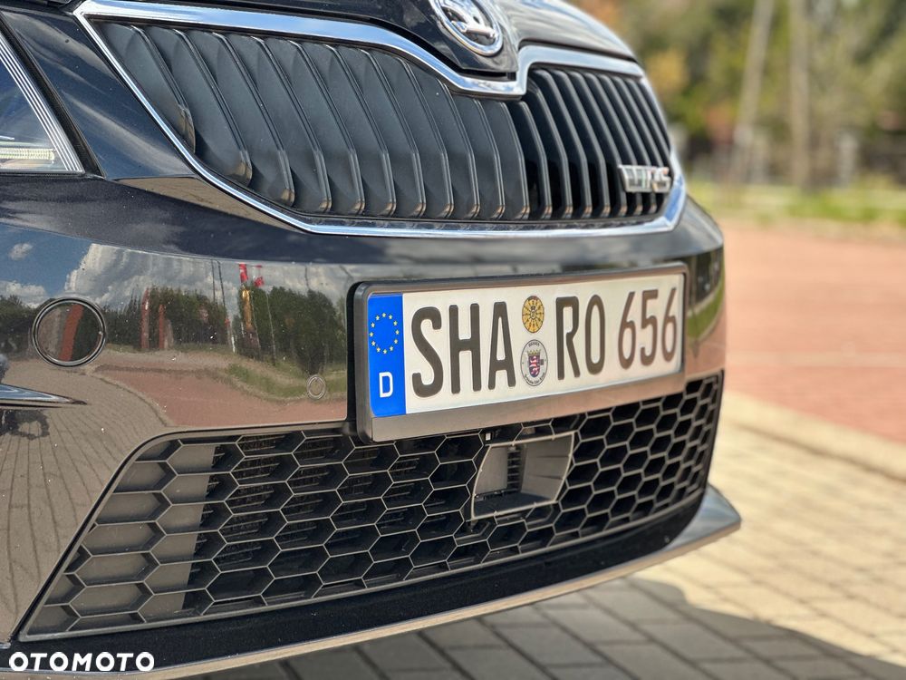 Skoda Octavia 2.0 TDI DSG RS - 10