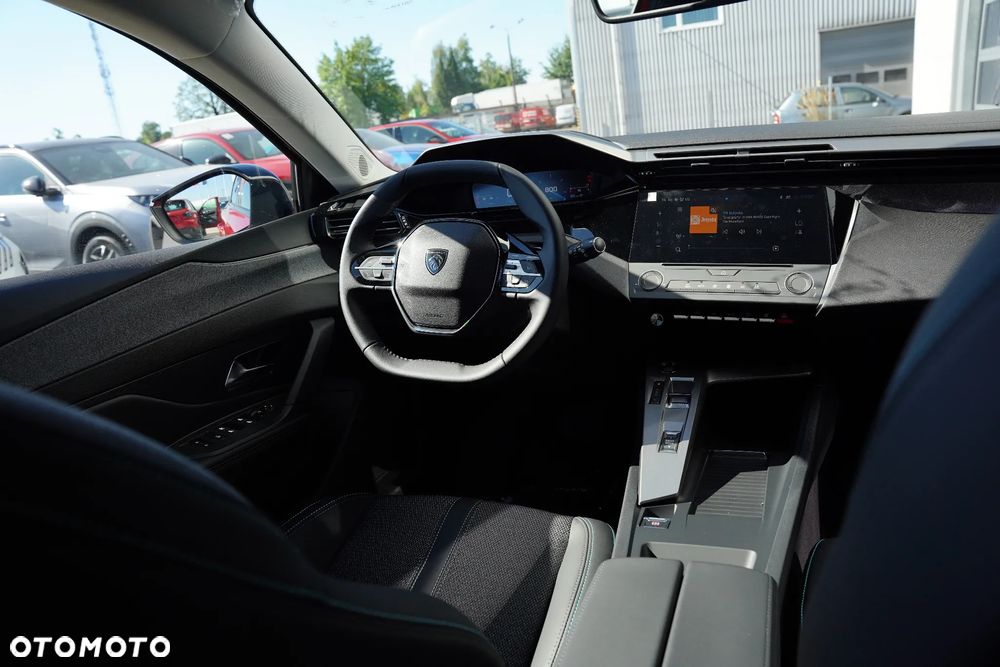 Peugeot 308 1.5 BlueHDi Allure S&S EAT8 - 11