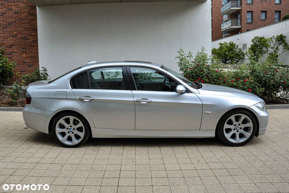 BMW Seria 3 325i - 5