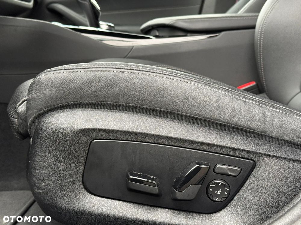 BMW Seria 5 520d xDrive M Sport Edition - 31