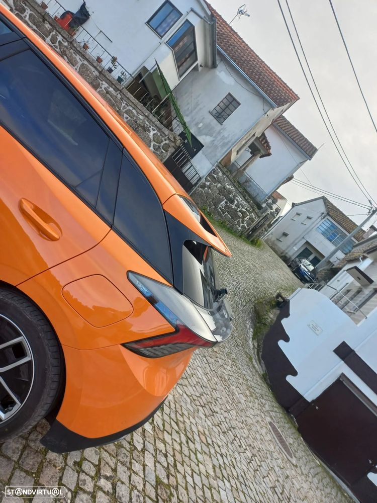 MG MG4 64 kWh Luxury - 2