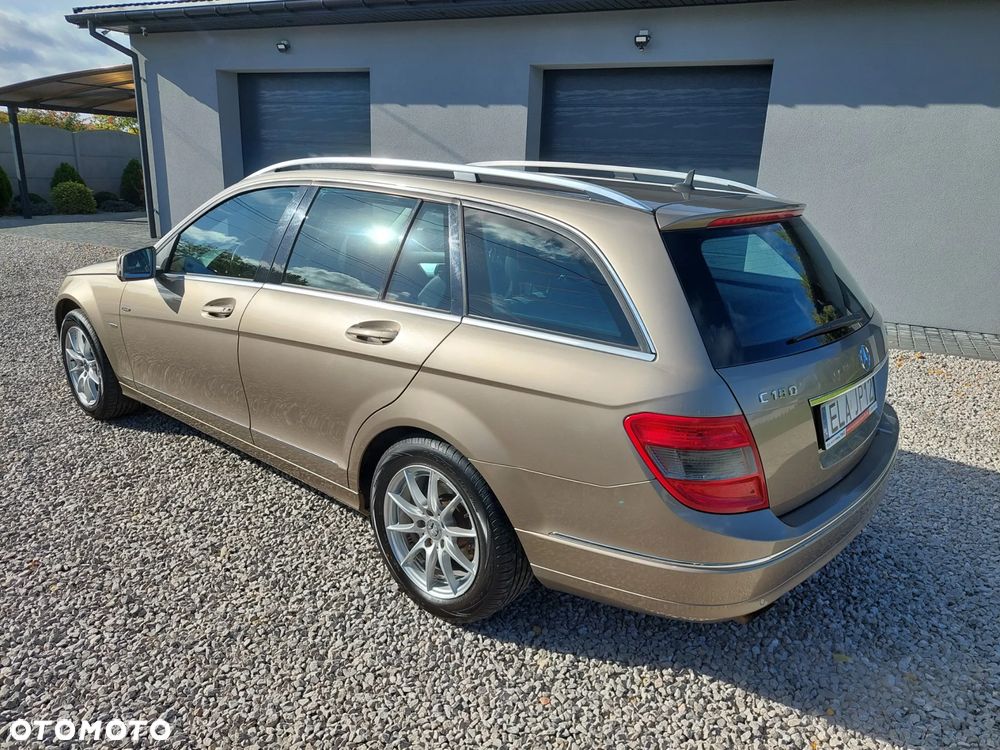 Mercedes-Benz C-Class 2010 photo 5