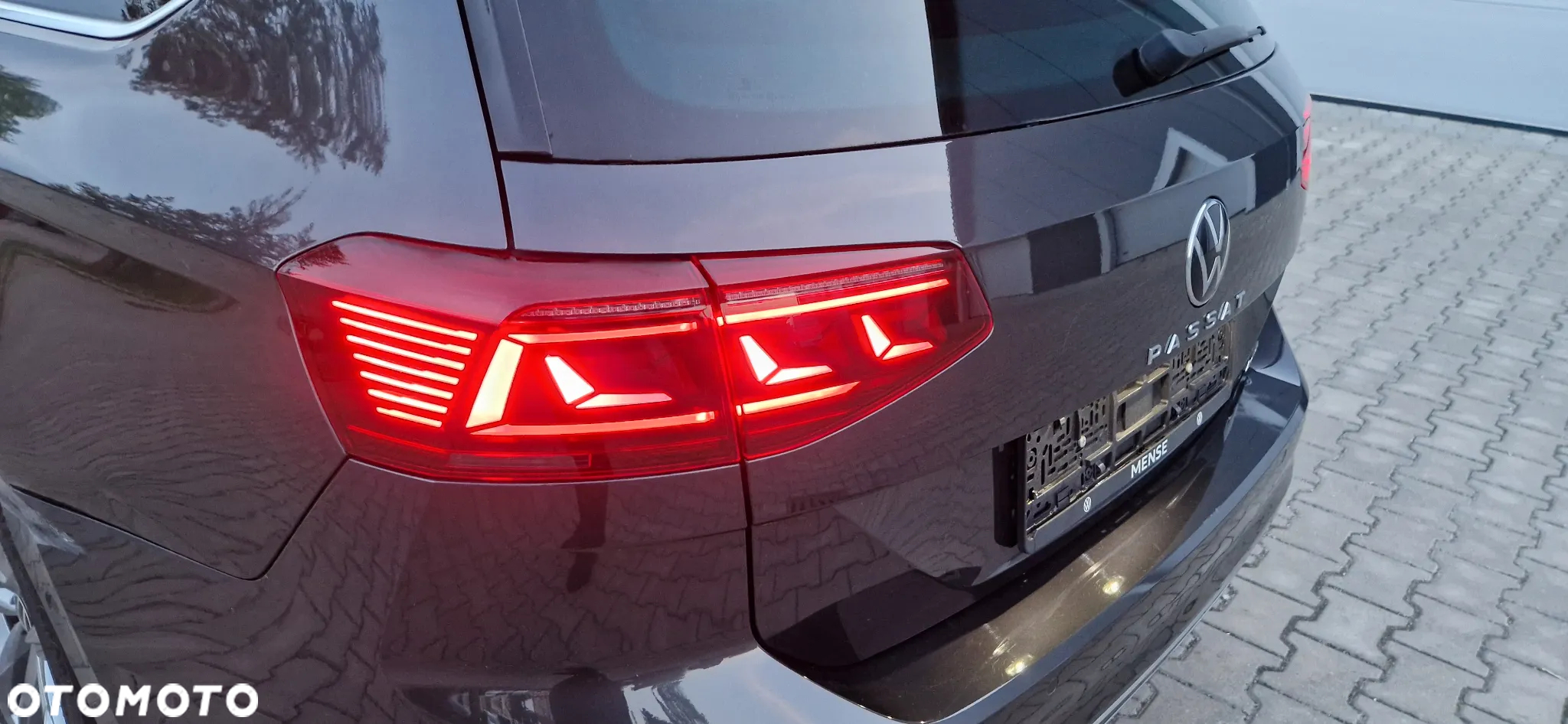 Volkswagen Passat Variant 2.0 TDI SCR DSG 4Motion Business - 39