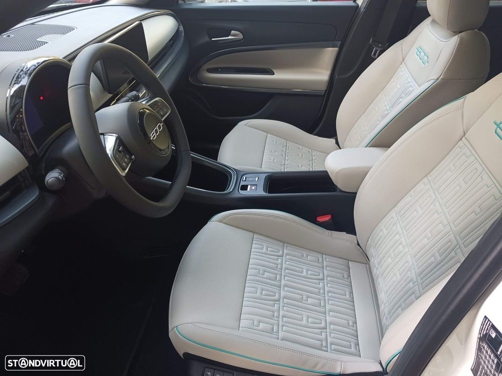 Fiat 600e 54 kWh La Prima - 27