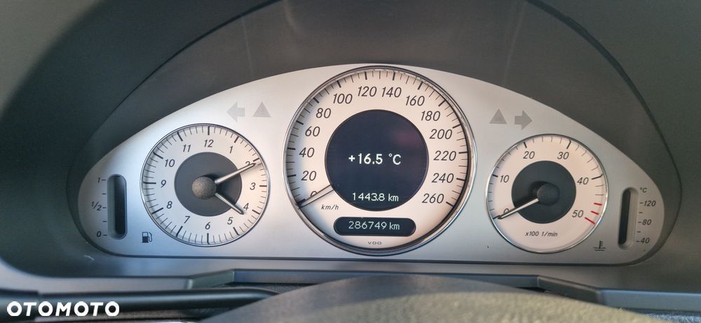 Mercedes-Benz Klasa E 220 CDI Avantgarde - 11