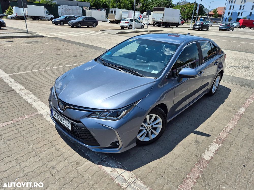 Toyota Corolla 1.8 Business Edition - 13