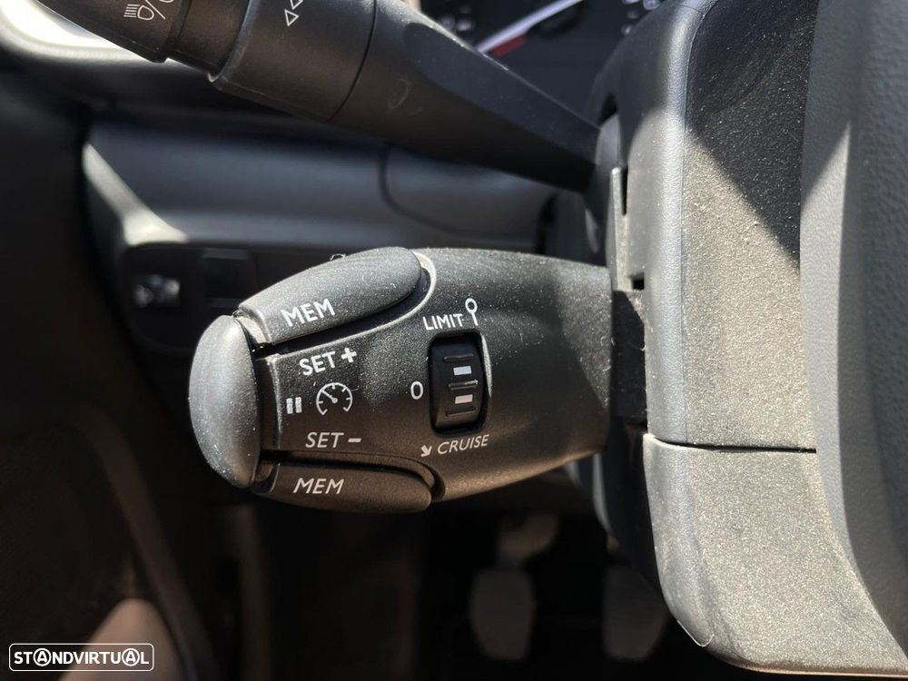 Citroën C3 1.2 PureTech Feel - 18