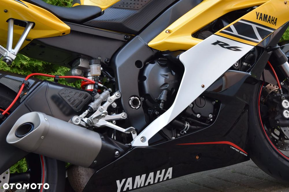 Yamaha R6 - 8