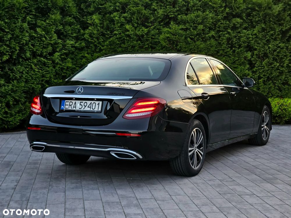 Mercedes-Benz Klasa E - 2