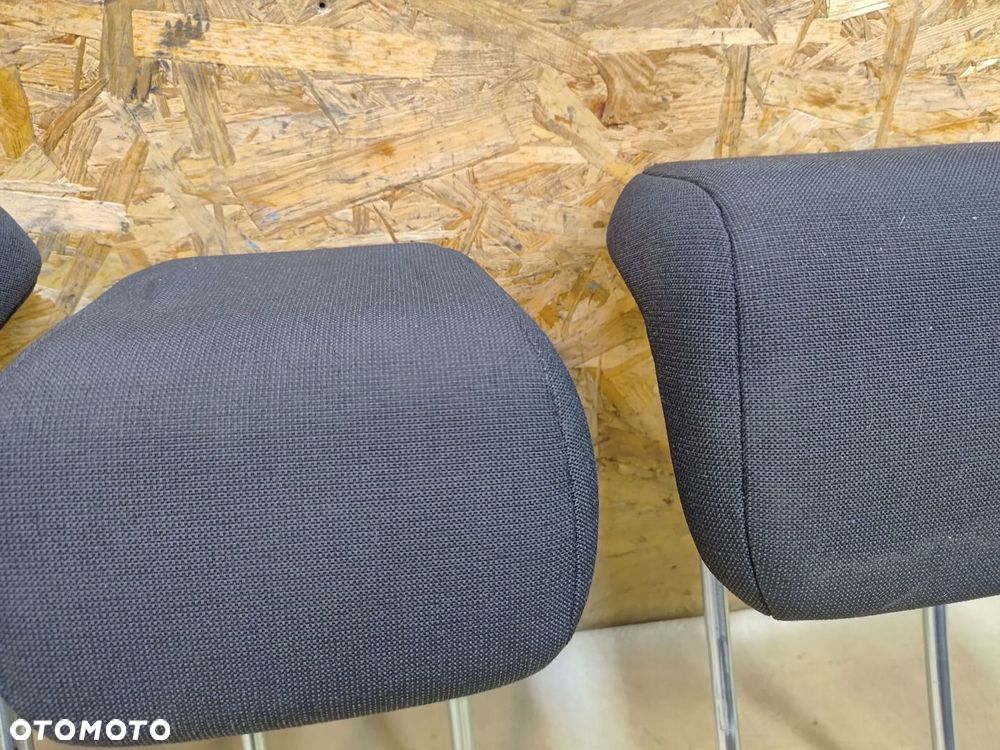 FOCUS MK2 LIFT ZAGŁÓWKI TYŁ 08-11 - 4